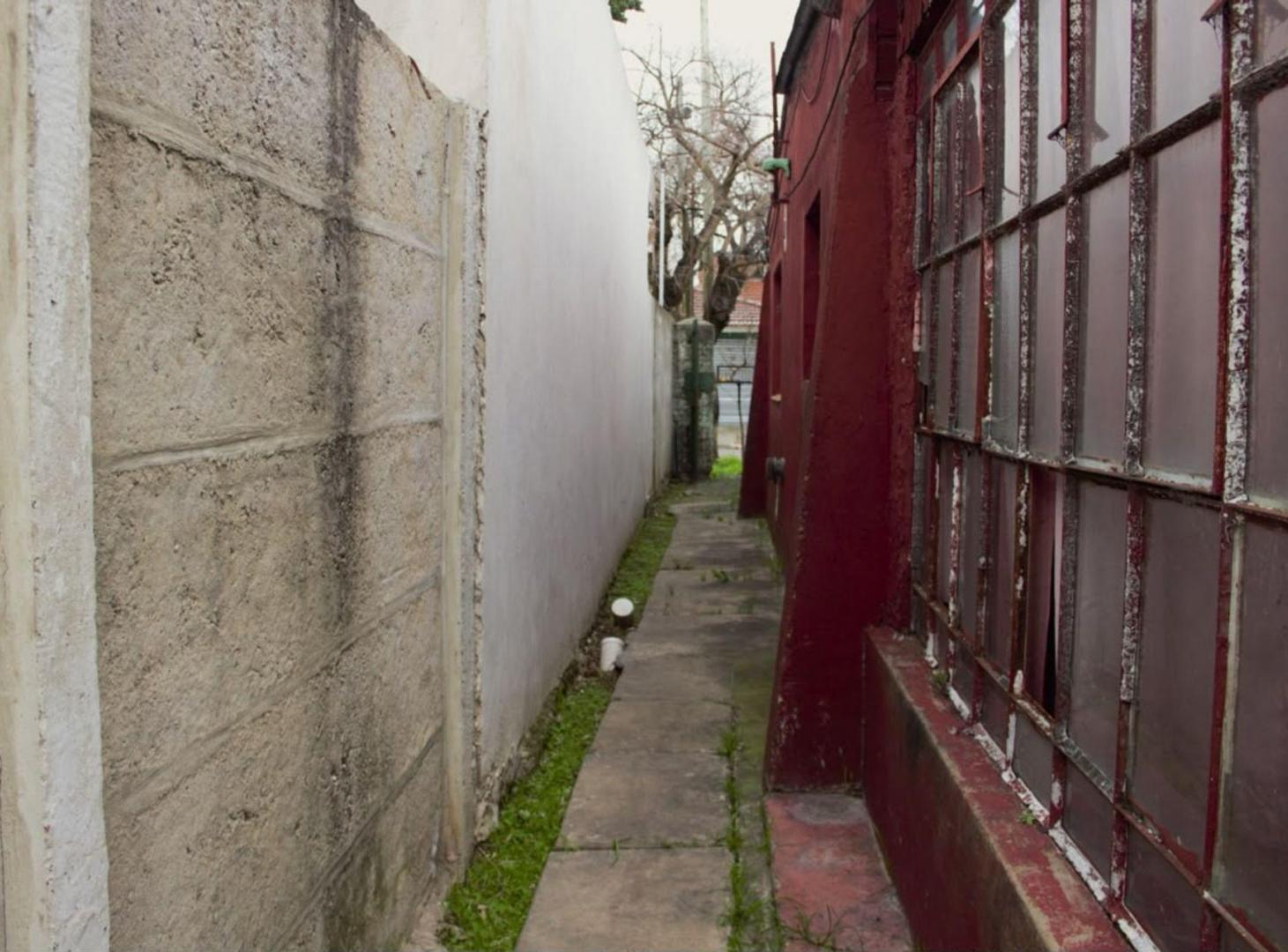 Foto de TERRENO EN VENTA EN EZEIZA CON LOCAL A REFACCIONAR, imagen 1