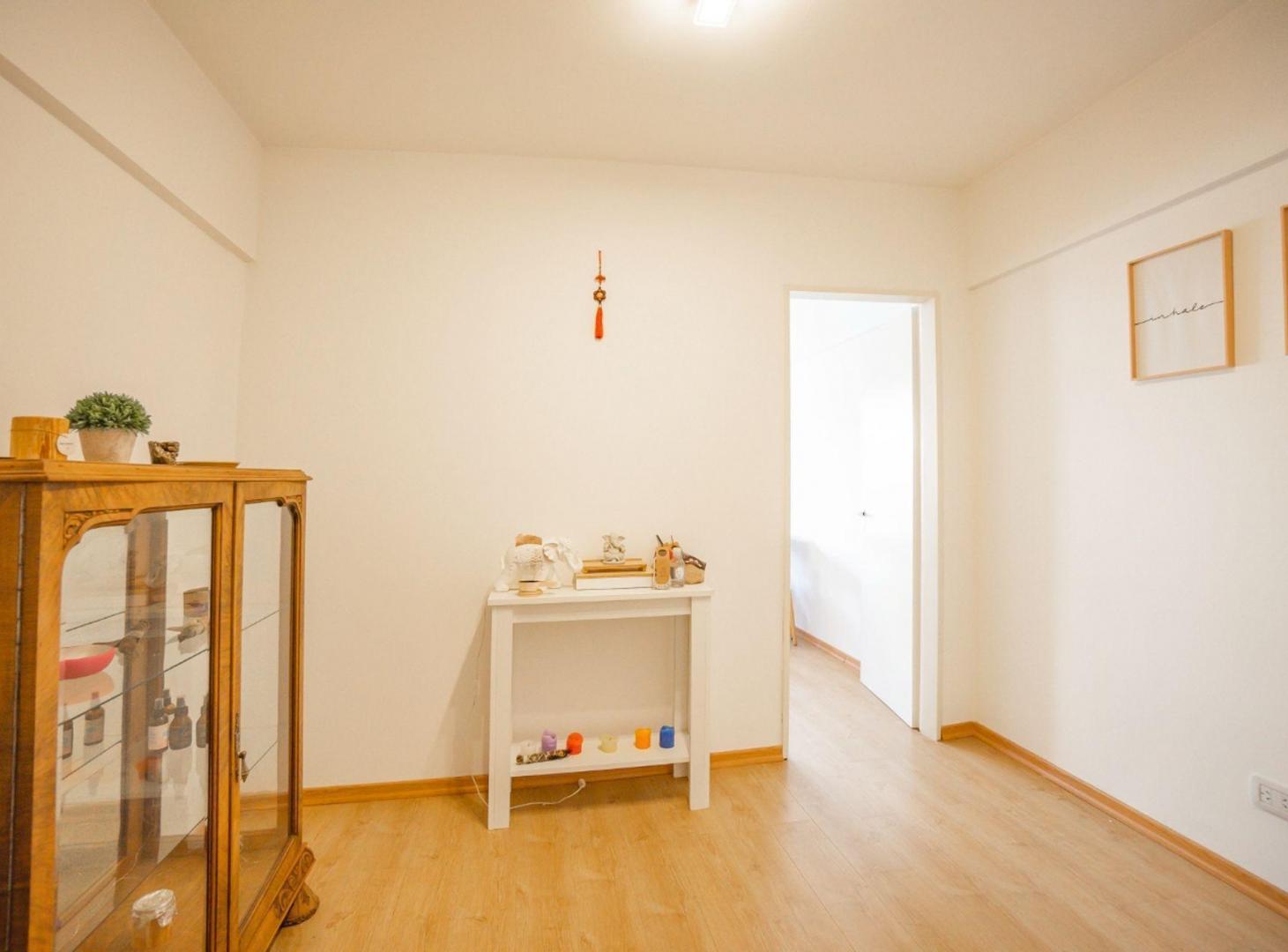 Foto de VENTA OFICINA COMERCIAL/CONSULTORIO CENTRO ADROGUE, imagen 4