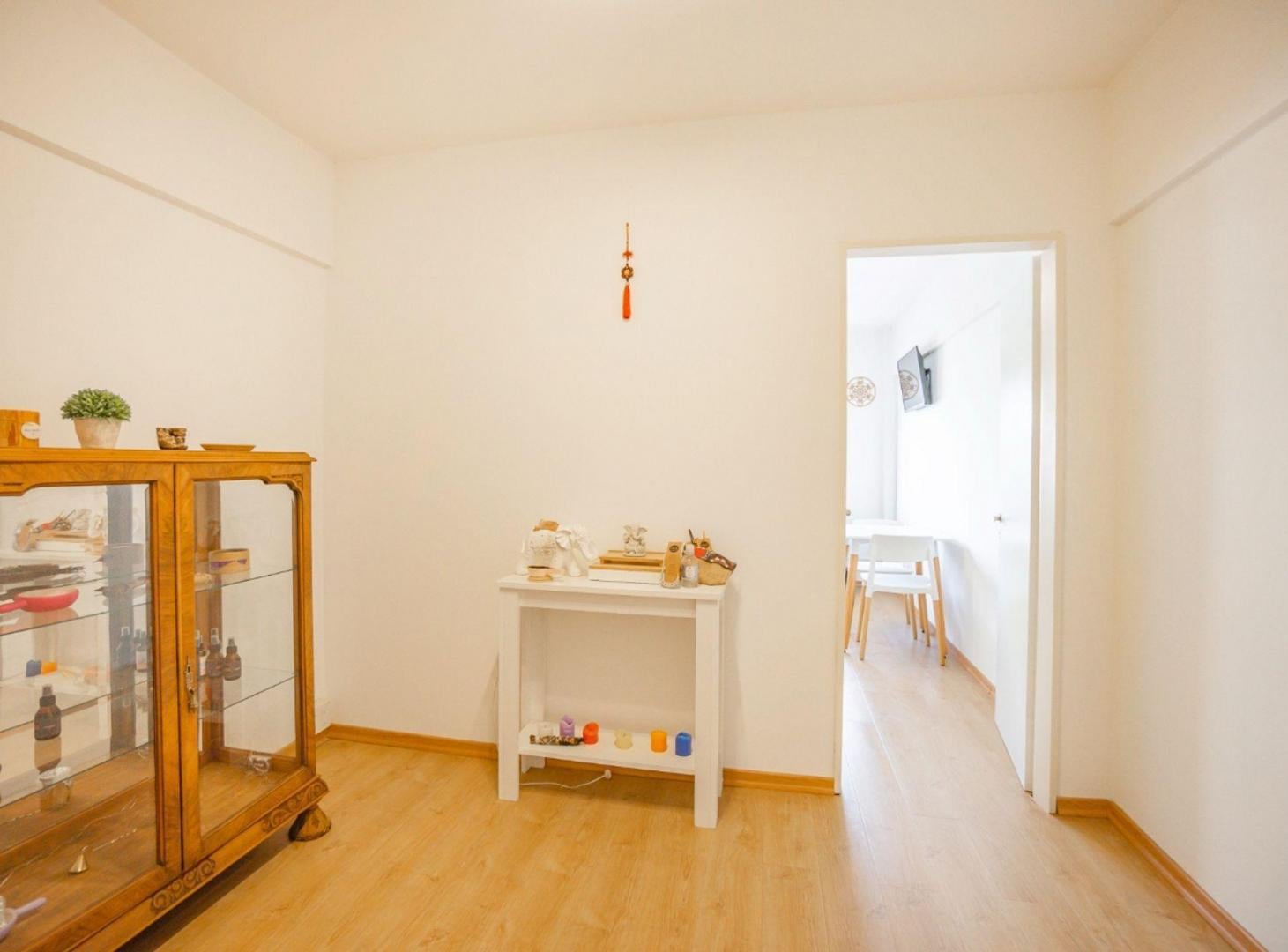 Foto de VENTA OFICINA COMERCIAL/CONSULTORIO CENTRO ADROGUE, imagen 1