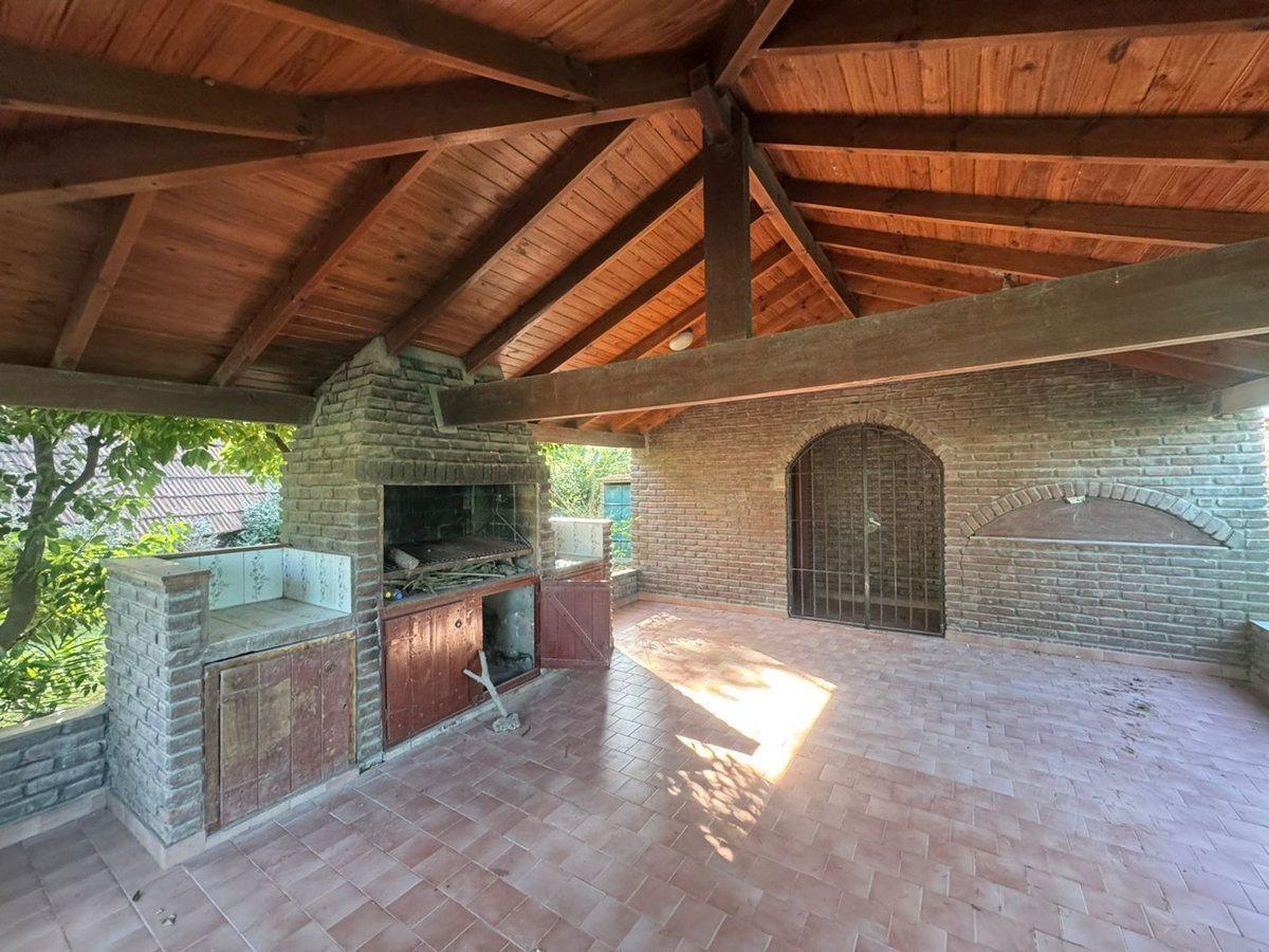 Foto de CASA QUINTA EN VENTA LA UNION EZEIZA CON PILETA, imagen 1