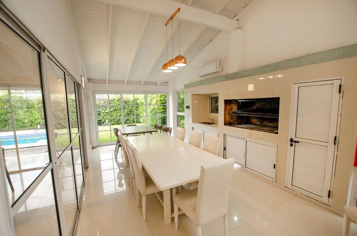 Foto de CASA EN VENTA EL VENADO CON PILETA CLIMATIZADA, imagen 3