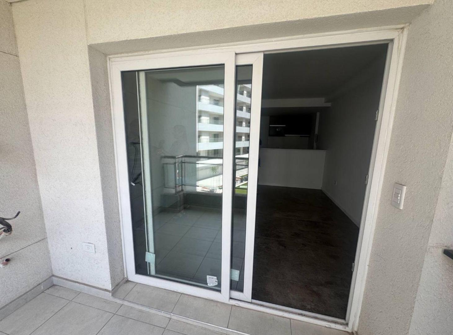 Foto de DEPARTAMENTO EN ALQUILER CANNING CON COCHERA, imagen 5