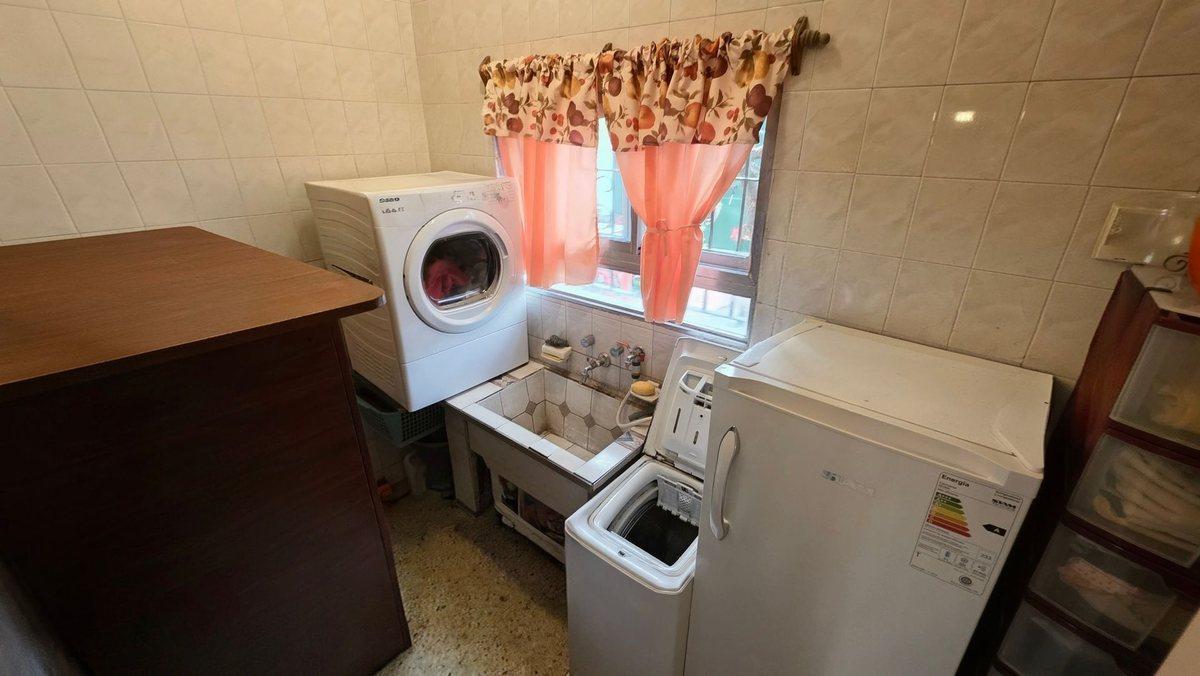 Foto de CASA EN VENTA EN LAVALLOL CENTRO APTO CREDITO, imagen 2