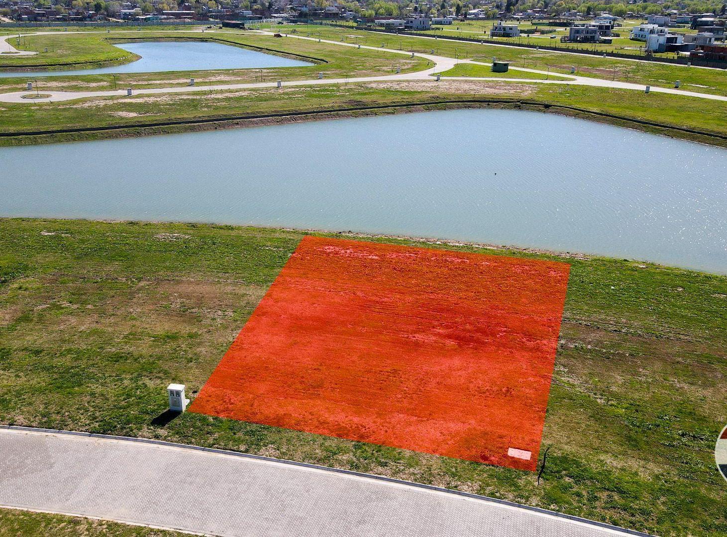 Foto de LOTE EN VENTA BARRIO DAMASIA AL SUR FONDO A LAGUNA, imagen 1