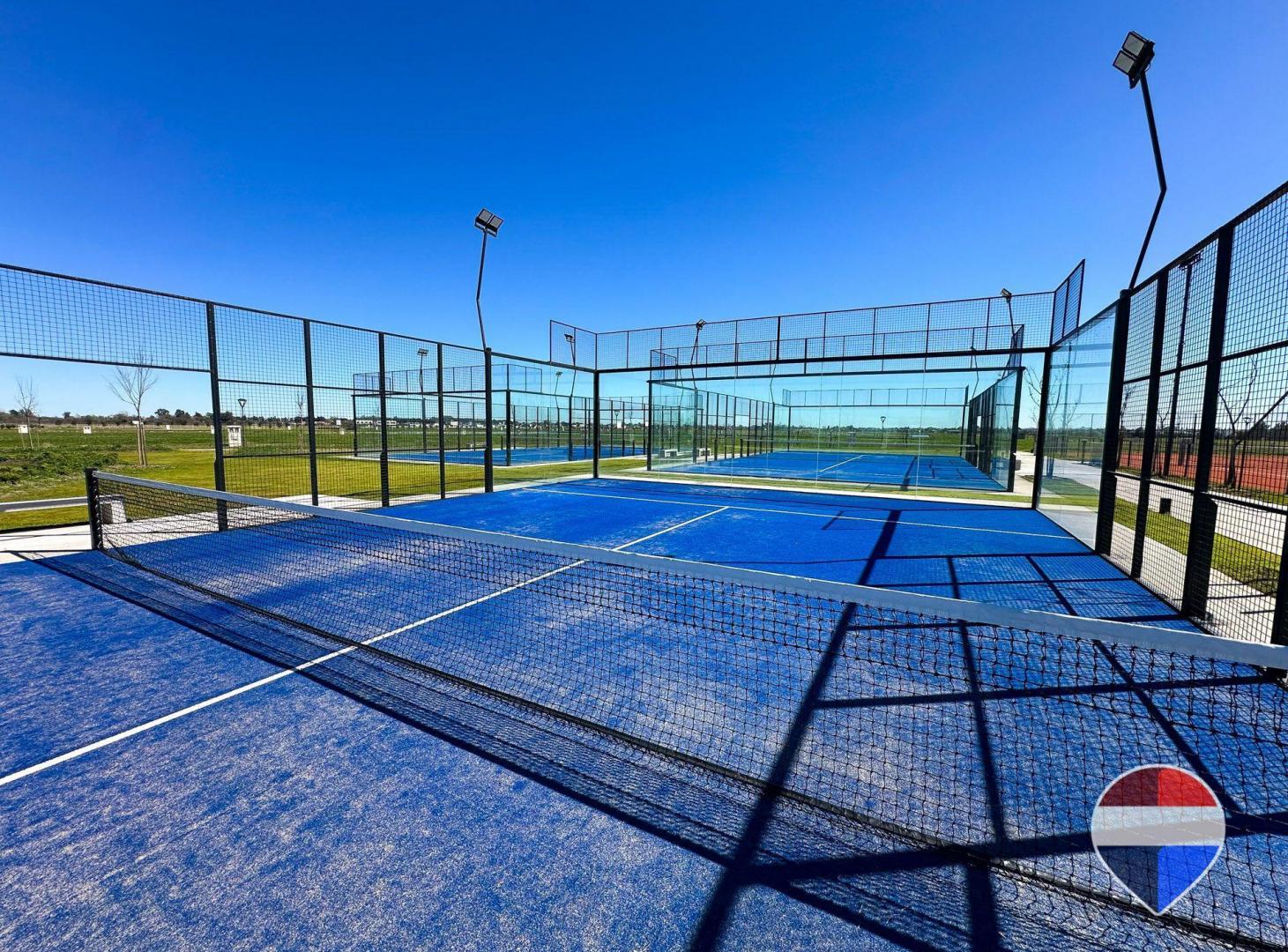 Foto de LOTE EN VENTA BARRIO DAMASIA AL SUR FONDO A LAGUNA, imagen 2