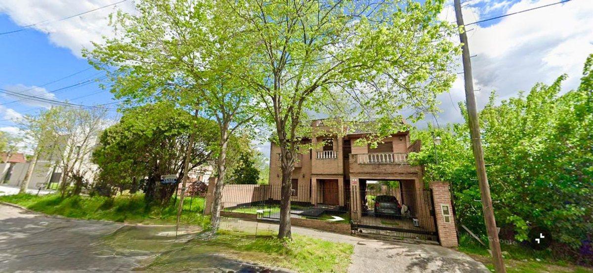 Foto de VENDE CASA C/EXCELENTE UBICACIÓN APTA CRÉDITO, imagen 1