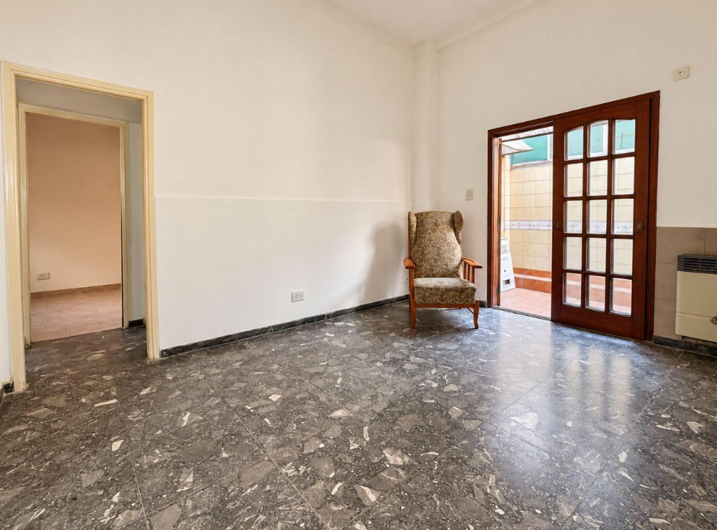 Foto de PH EN VENTA LANUS ESTE CON TERRAZA Y QUINCHO, imagen 5