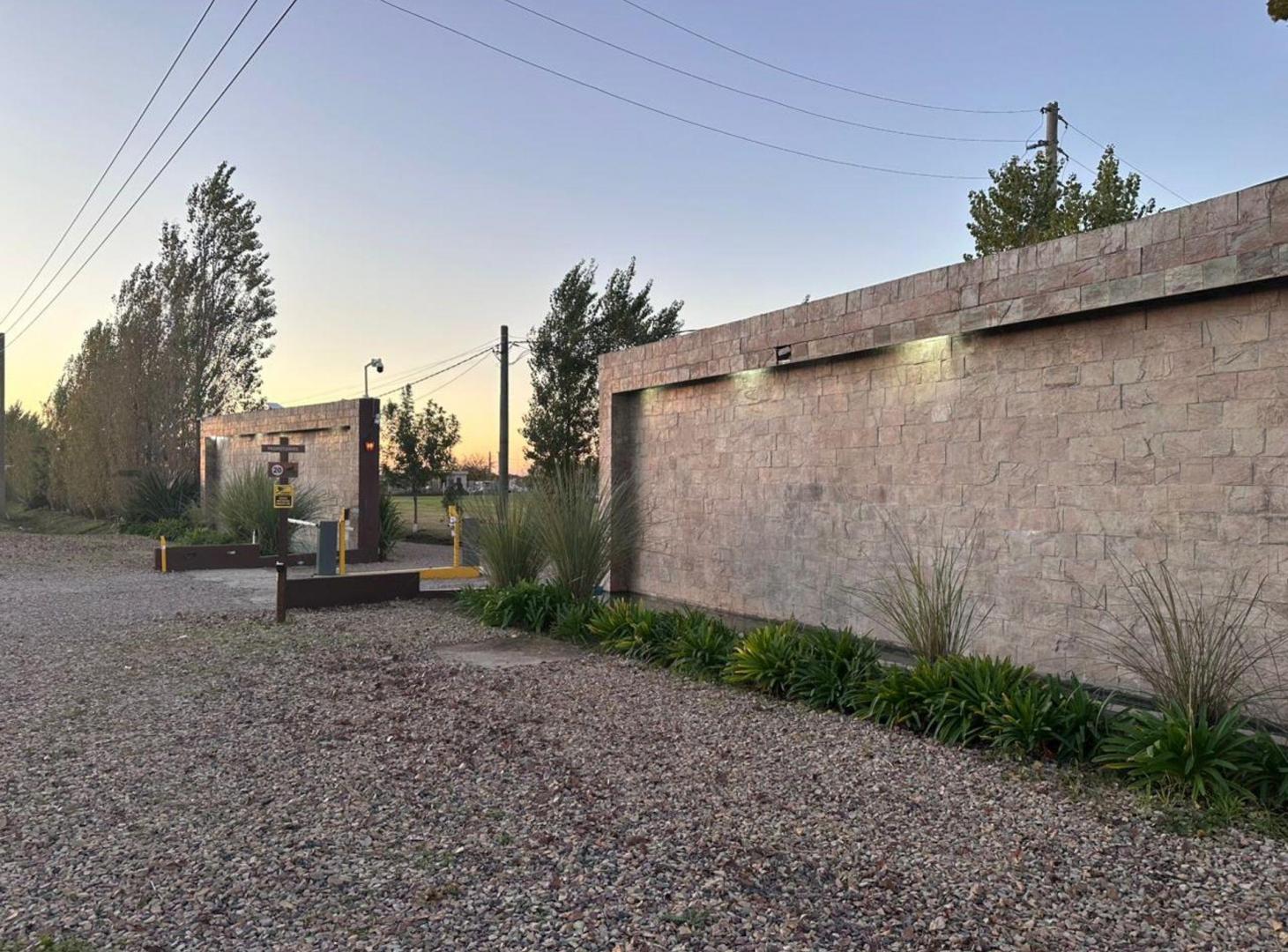 Foto de LOTE EN VENTA BARRIO ESTILO CAMPO CANNING, imagen 5