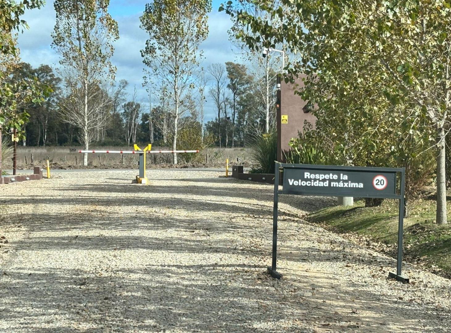 Foto de LOTE EN VENTA BARRIO ESTILO CAMPO CANNING, imagen 2