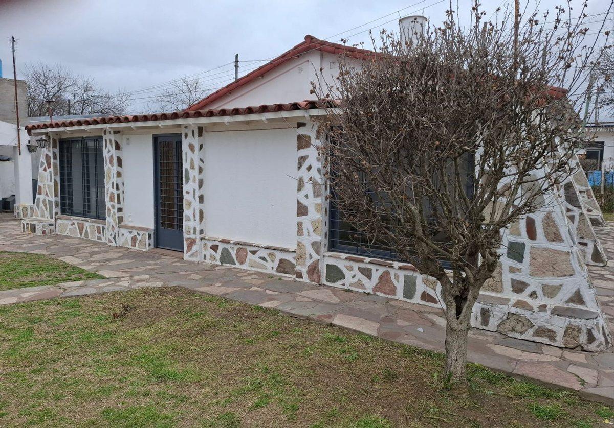 Foto de CASA EN VENTA EN MARIANO ACOSTA, PDO. MERLO., imagen 1