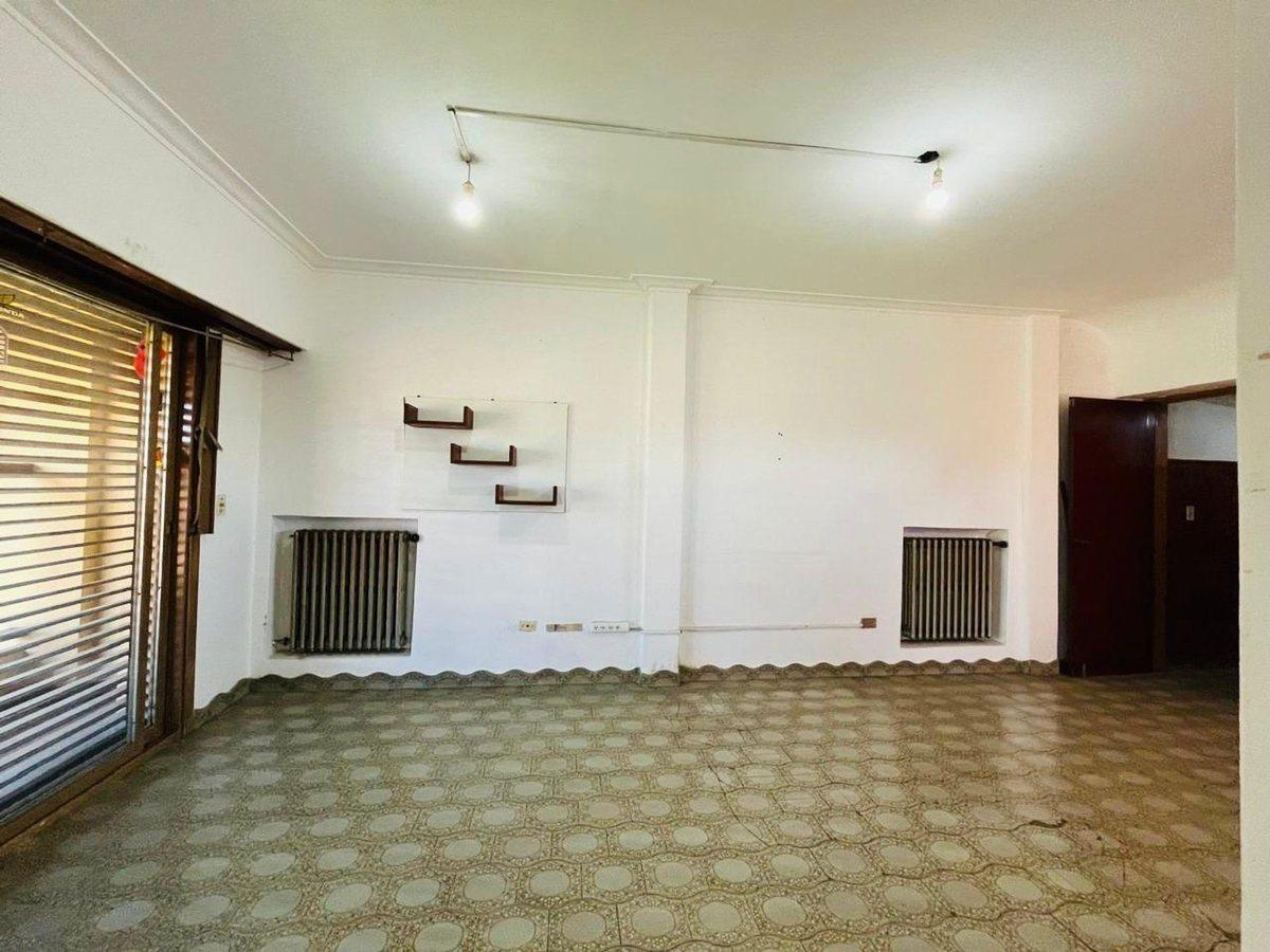 Foto de CASA EN VENTA PERMUTA Y/O FINANCIA EN MONTE GRANDE, imagen 4