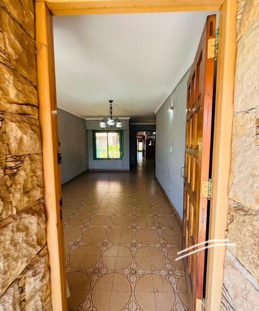 Foto de CASA EN VENTA PERMUTA Y/O FINANCIA EN MONTE GRANDE, imagen 5