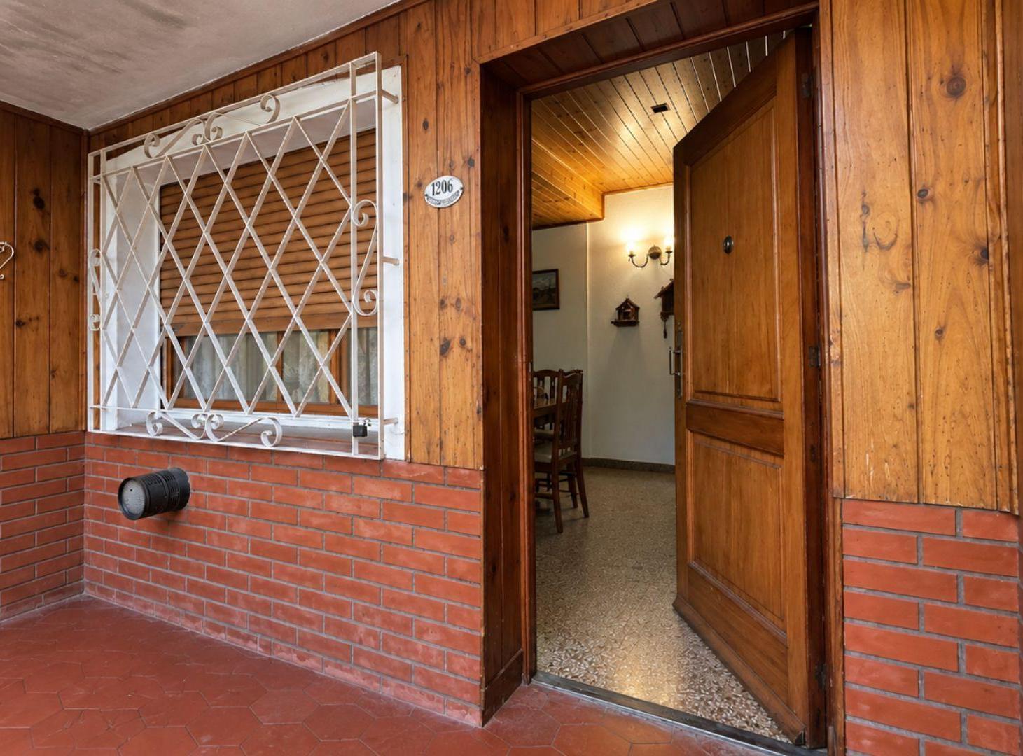 Foto de CASA EN VENTA LOMAS DE ZAMORA, imagen 3