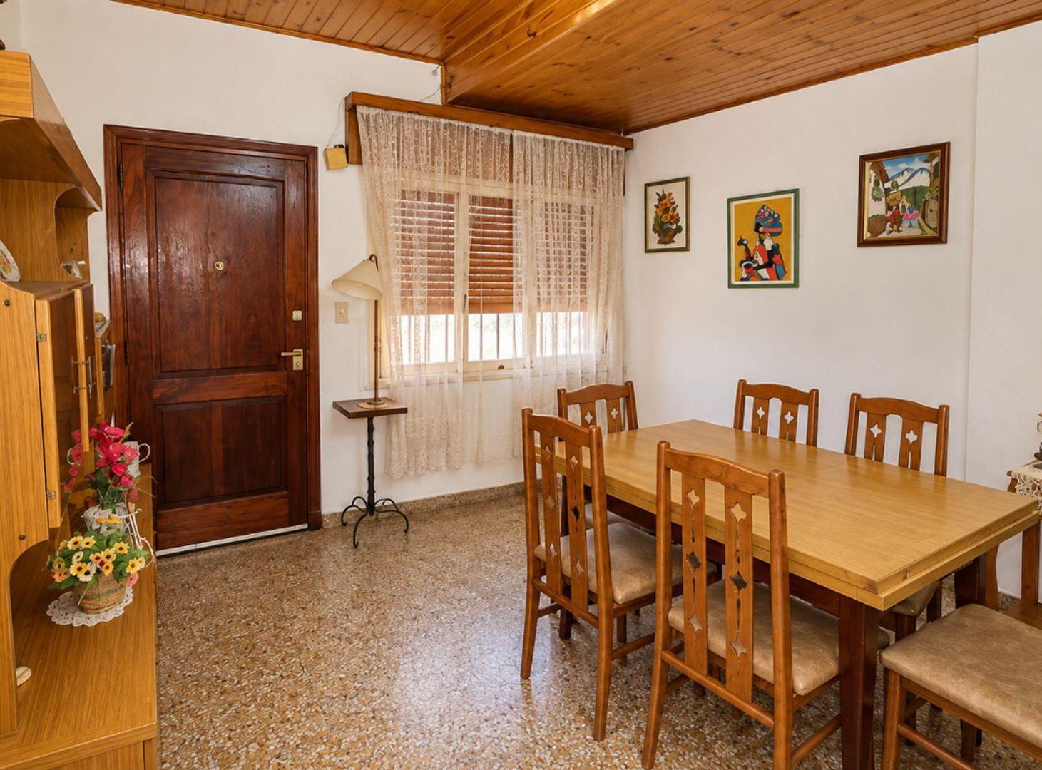 Foto de CASA EN VENTA LOMAS DE ZAMORA, imagen 2