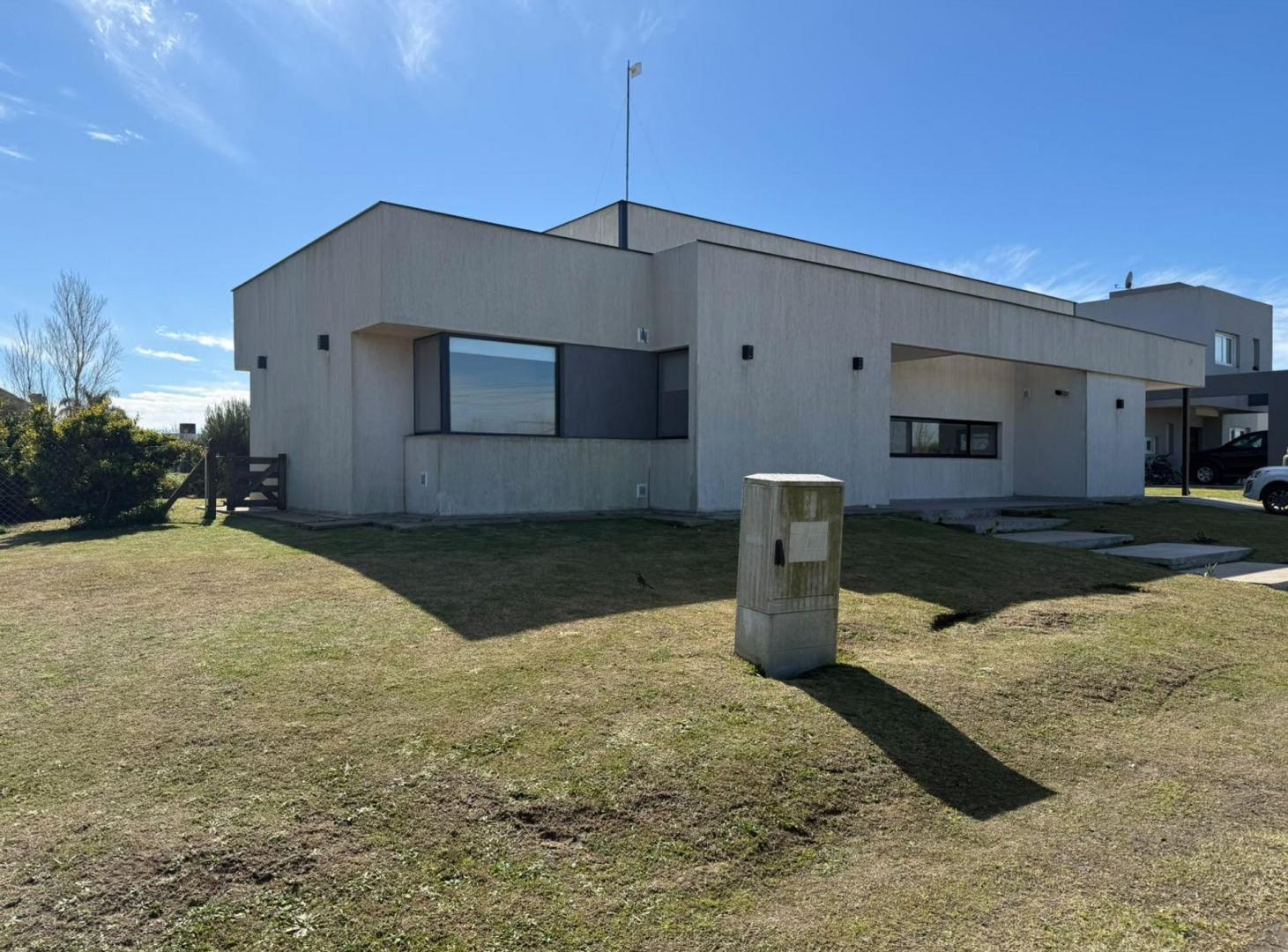 Foto de CASA EN VENTA SANTA RITA CON PILETA, imagen 3