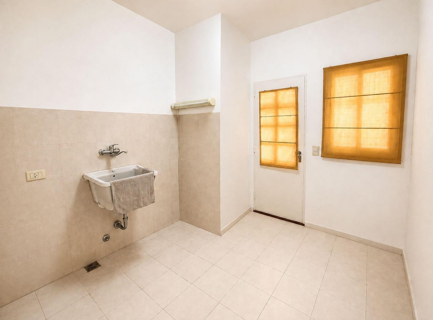 Foto de CASA EN VENTA EN EL ROCIO 6 AMBIENTES, imagen 3