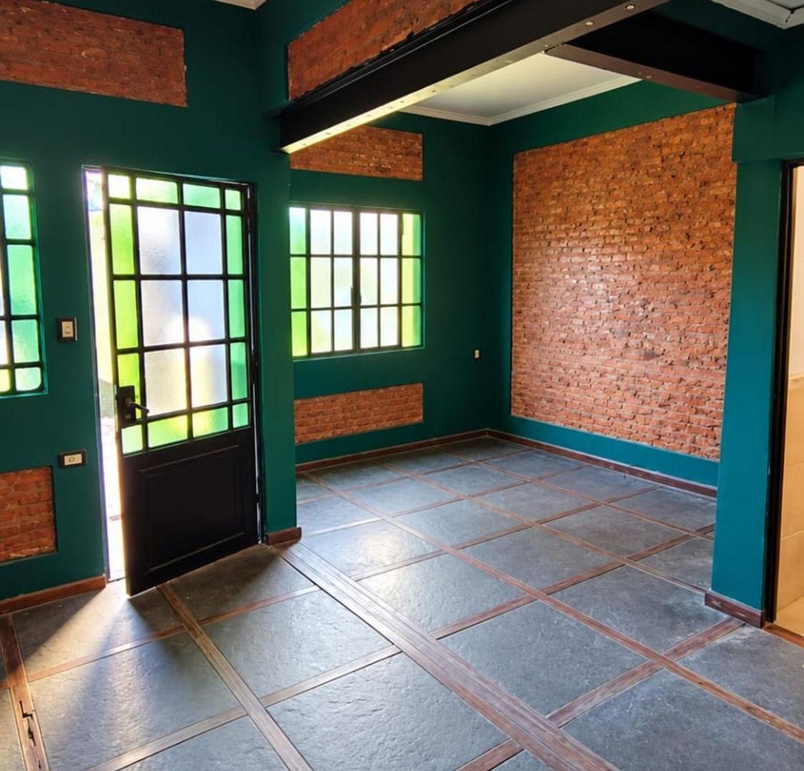 Foto de CASA EN VENTA LUIS GUILLON 2 AMB. APTA CREDITO, imagen 1