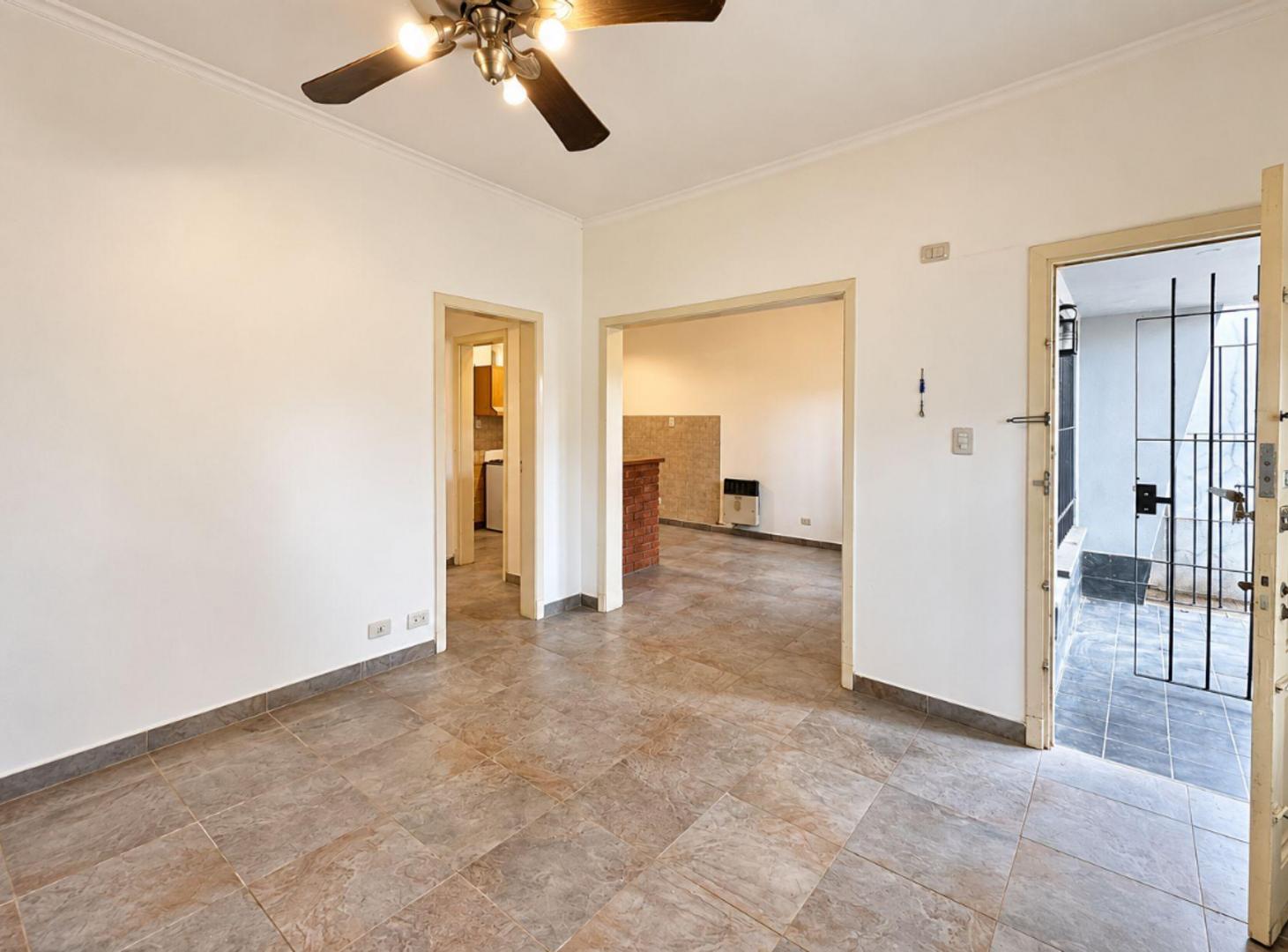 Foto de PH VENTA ESCALADA 4 AMBIENTES CON PATIO Y TERRAZA, imagen 2
