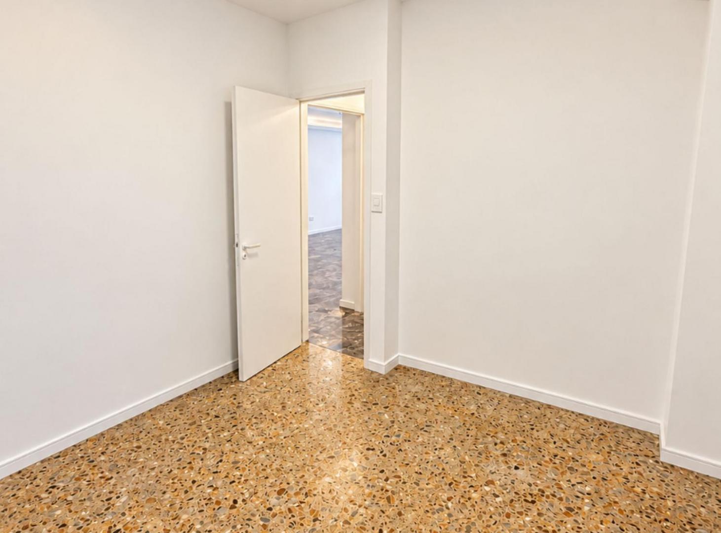 Foto de DEPARTAMENTO EN VENTA EN PARQUE CHACABUCO 3 AMB., imagen 3