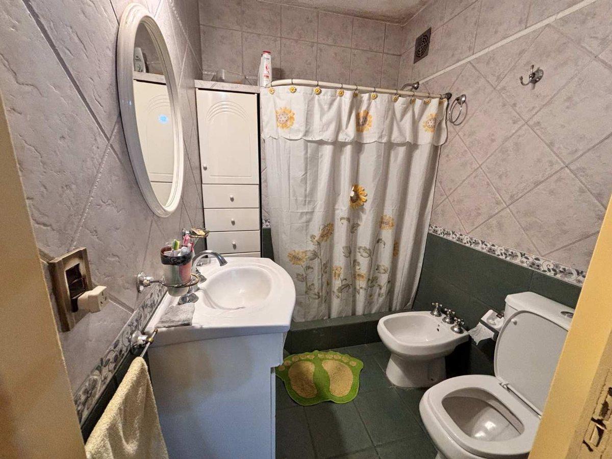 Foto de CASA EN VENTA MONTE GRANDE EXCELENTE ESTADO, imagen 4