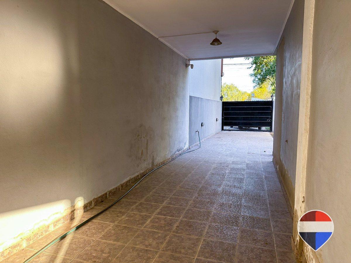 Foto de CASA EN VENTA EN SAN VICENTE CON PILETA Y COCHERA, imagen 5