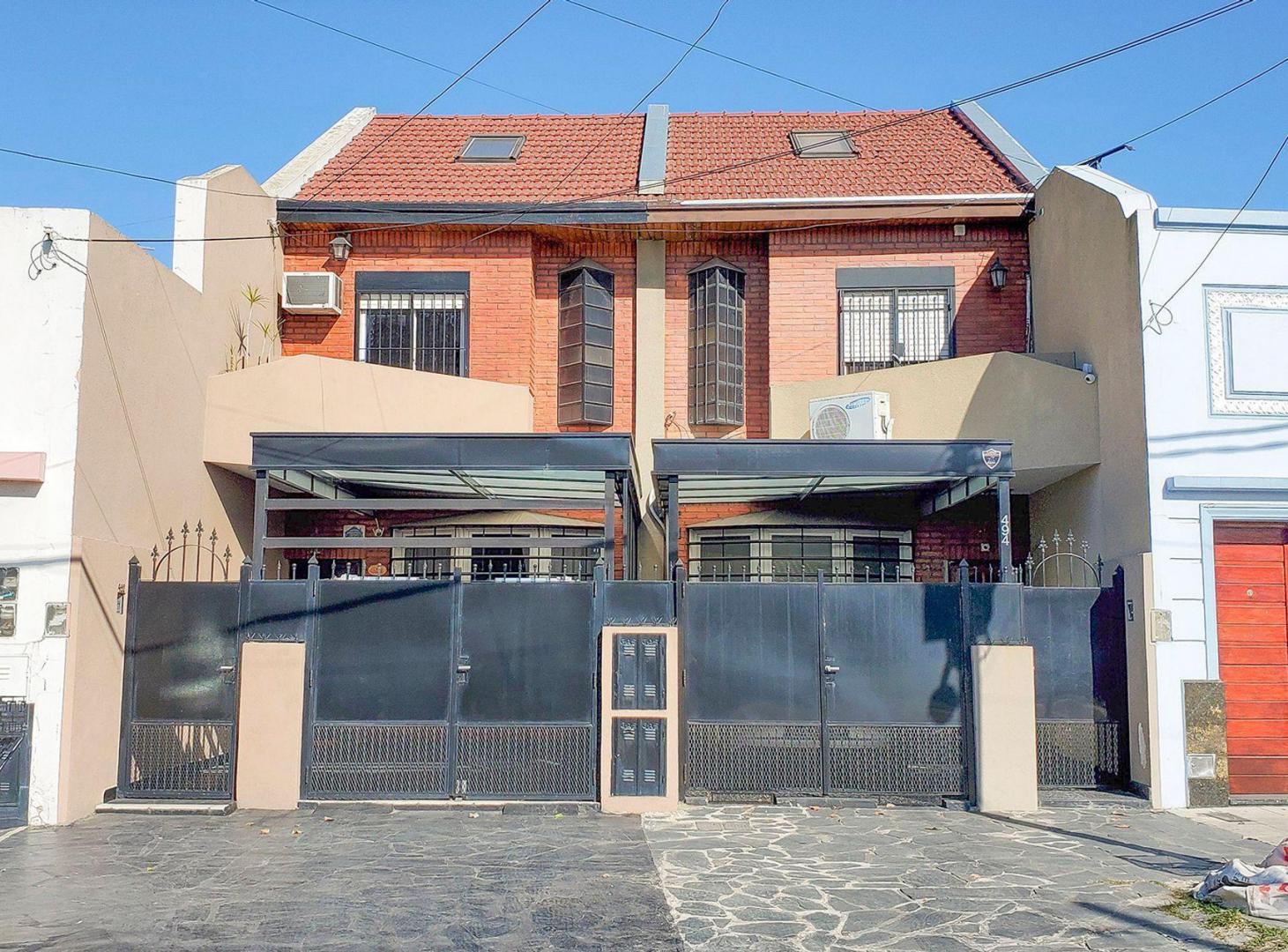 Foto de DUPLEX 4 AMB VENTA R ESCALADA/LANUS Y COCHERA, imagen 4