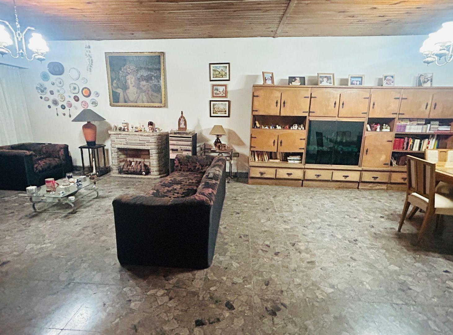 Foto de CASA VENTA ADROGUE 3 DORMITORIOS, QUINCHO, TERRAZA, imagen 3