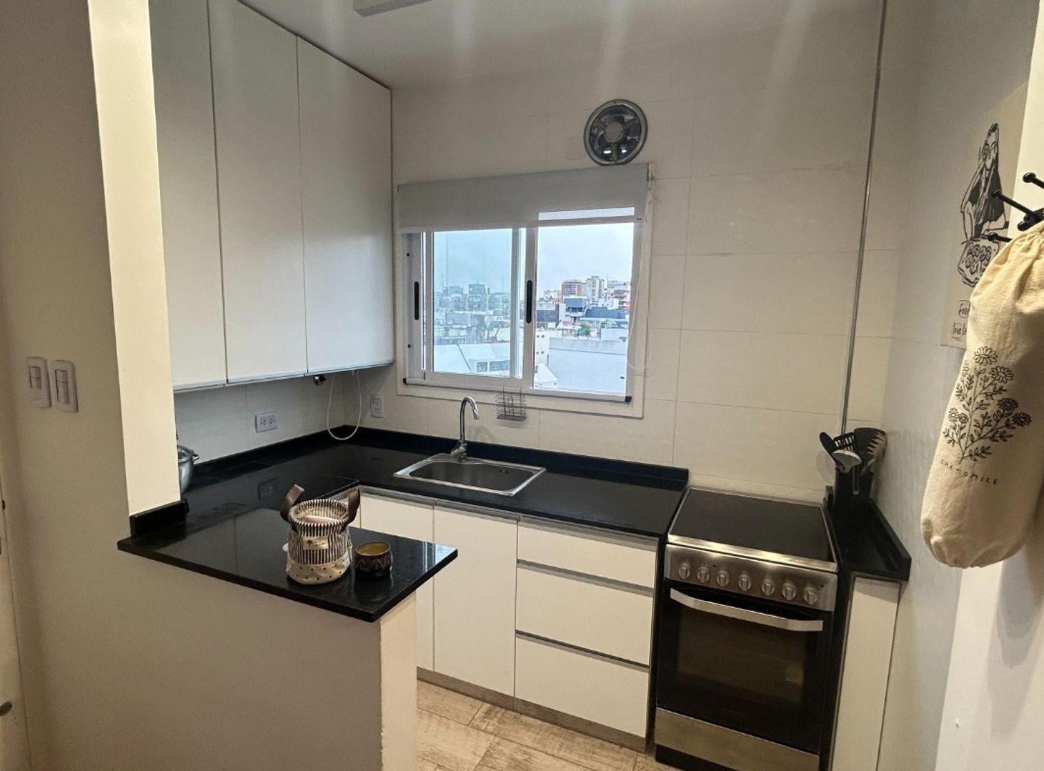 Foto de DEPARTAMENTO VENTA 4 AMB, GUARDACOCHE, BELGRANO R, imagen 2