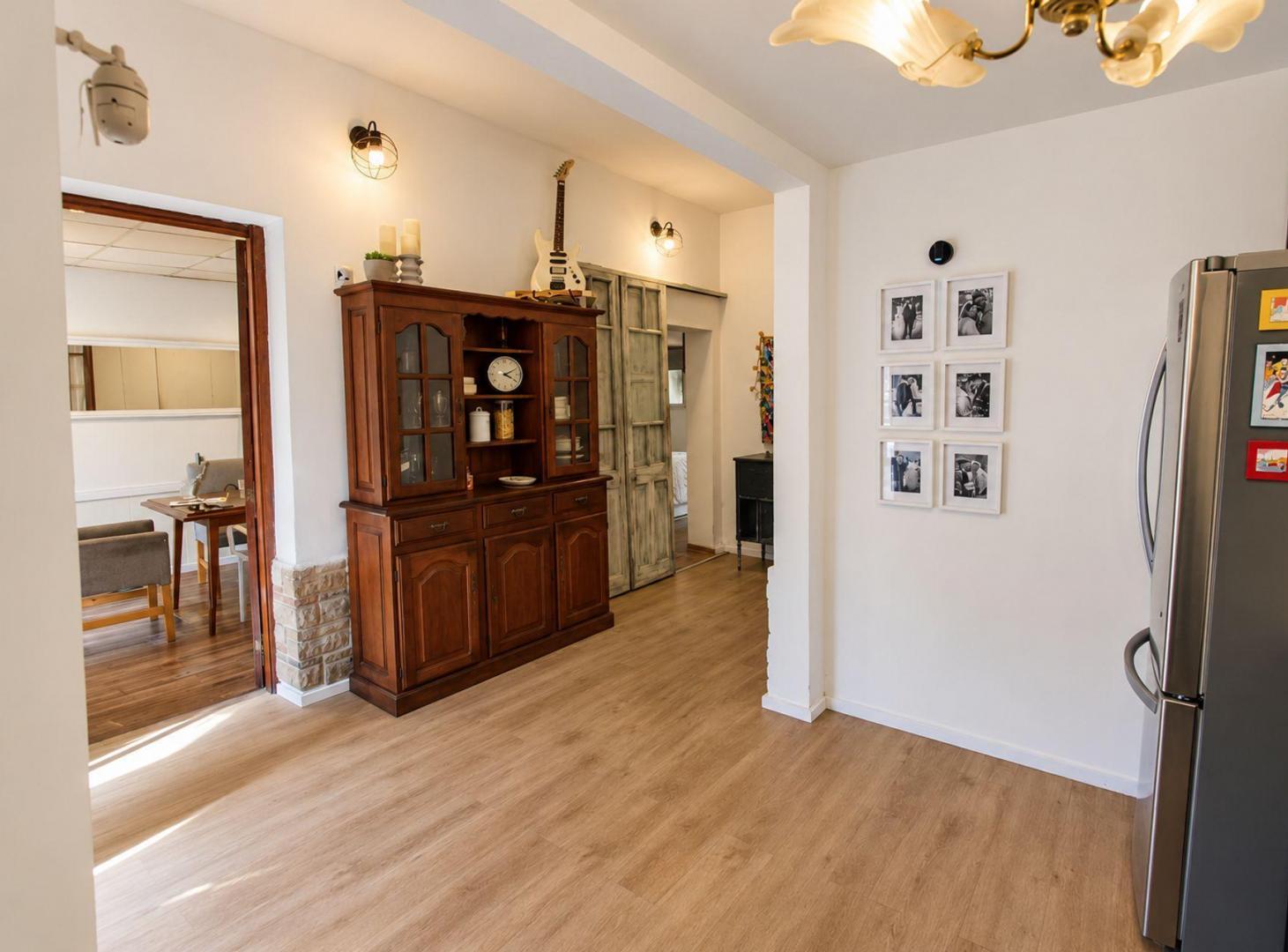 Foto de CASA EN VENTA LANUS 4 AMBIENTES QUINCHO Y PILETA, imagen 3