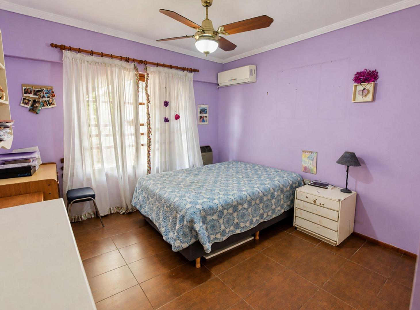 Foto de CASA VENTA TEMPERLEY 4 AMBIENTES COCHERA Y QUINCHO, imagen 5