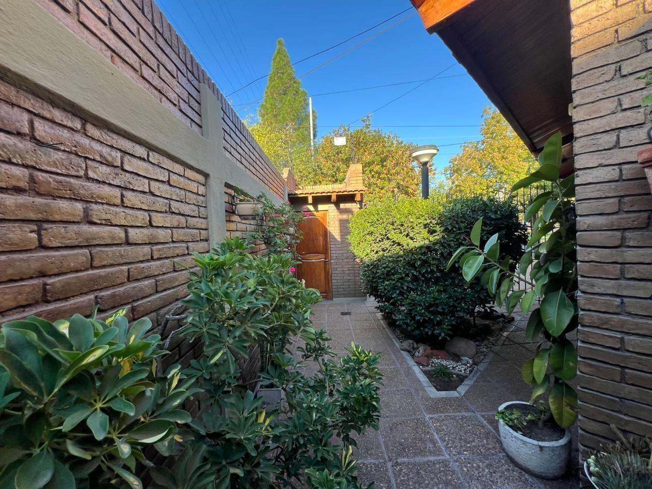 Foto de Casa en Coronel Dorrego, imagen 4