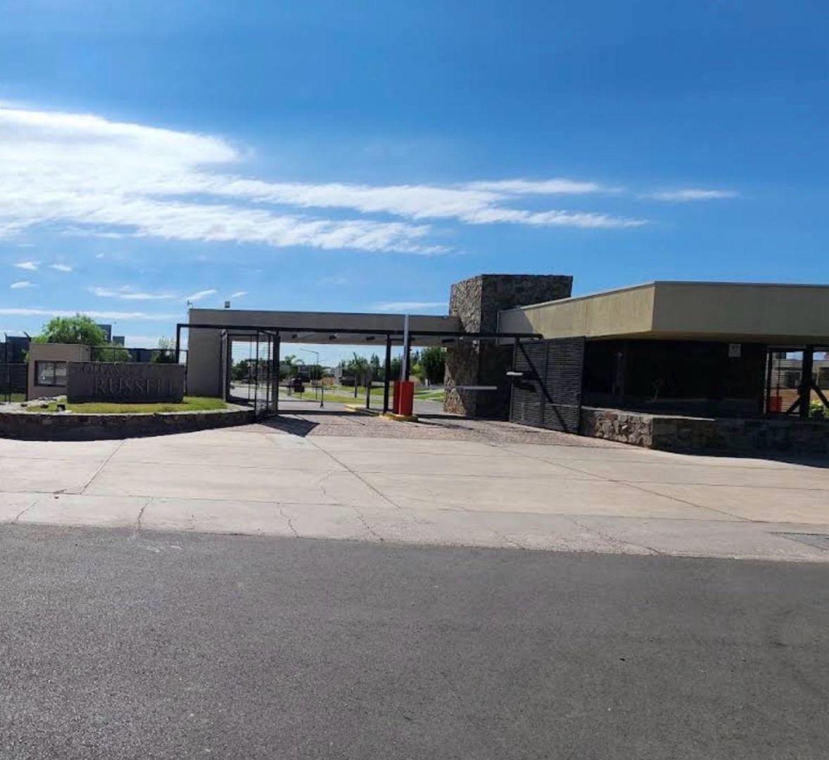 Foto de Terreno en venta - Barrio "Lomas de Russell", imagen 3