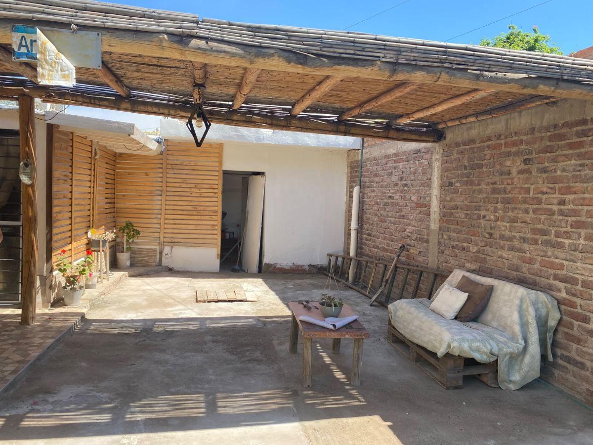 Foto de OPORTUNIDAD VENTA CASA CON GRAN TERRENO EXCELENTE UBICACION, imagen 4