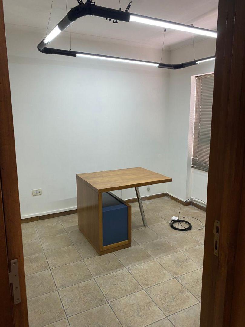 Foto de Oficina . | Pedro molina, imagen 2