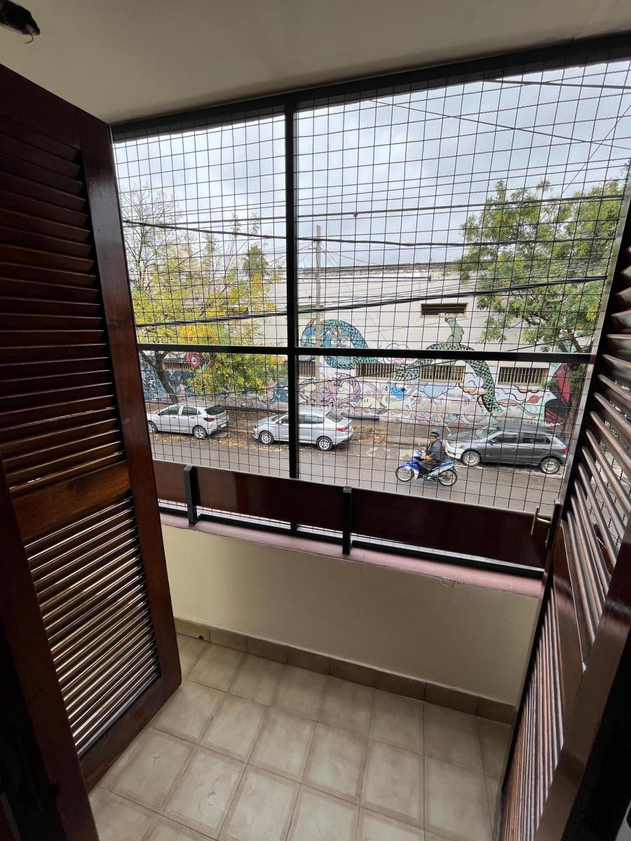 Venta! Triplex en Laprida Al 100 1