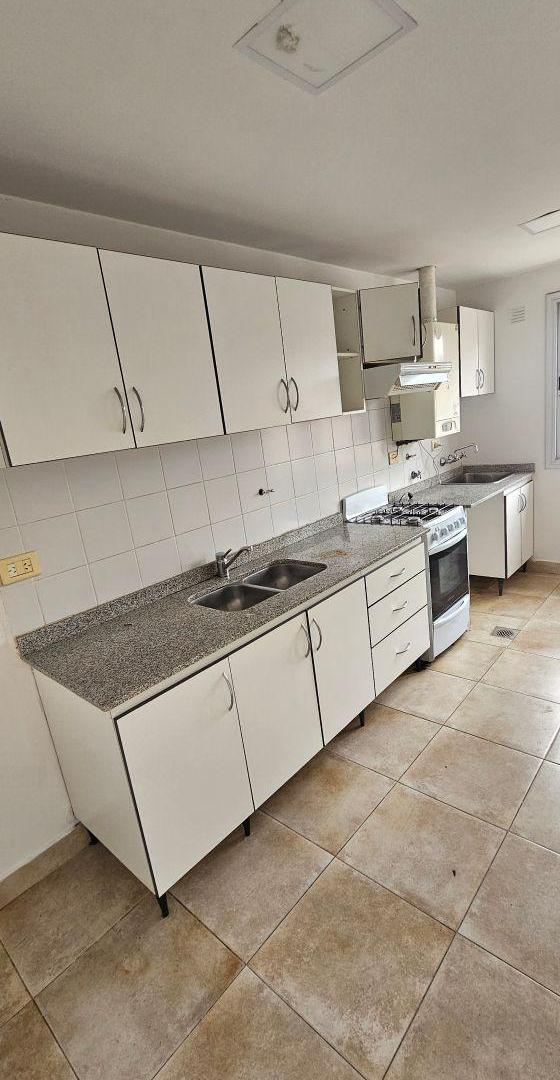Foto de Departamento 1 dormitorio en Alquiler Calle Santiago del Estero al 500, imagen 3