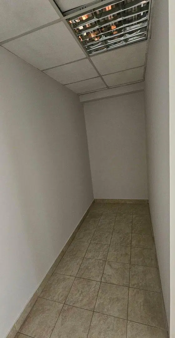 Oficina en Alquiler. Calle Santiago del Estero al 500 2