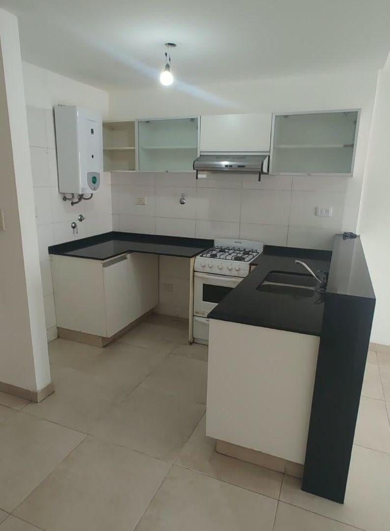Foto de Departamento con balcòn en alquiler en La Paternal, imagen 4