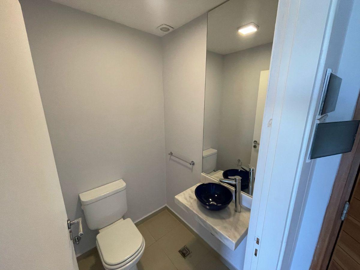 Foto de Departamento en Alquiler Av Peron 675 Piso 3 - 2 Ambientes - 1 Dorm., con Balcon. APTO CREDITO HIP, imagen 3