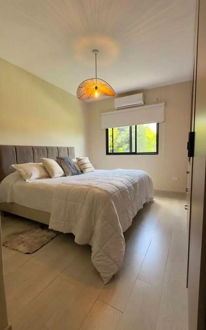 Venta Casa 2 Dorm. en Barrio Los Nogales Plaza 3