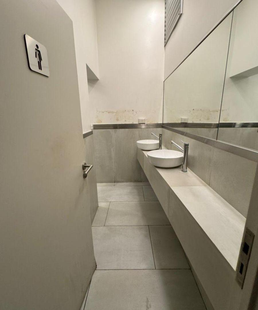 Foto de ALQUILER LOCAL COMERCIAL EN BARRIO NORTE, imagen 4