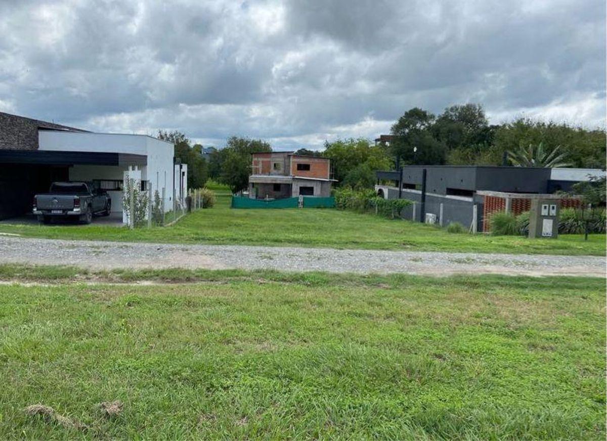 TERRENO EN VENTA LA RESERVA 1