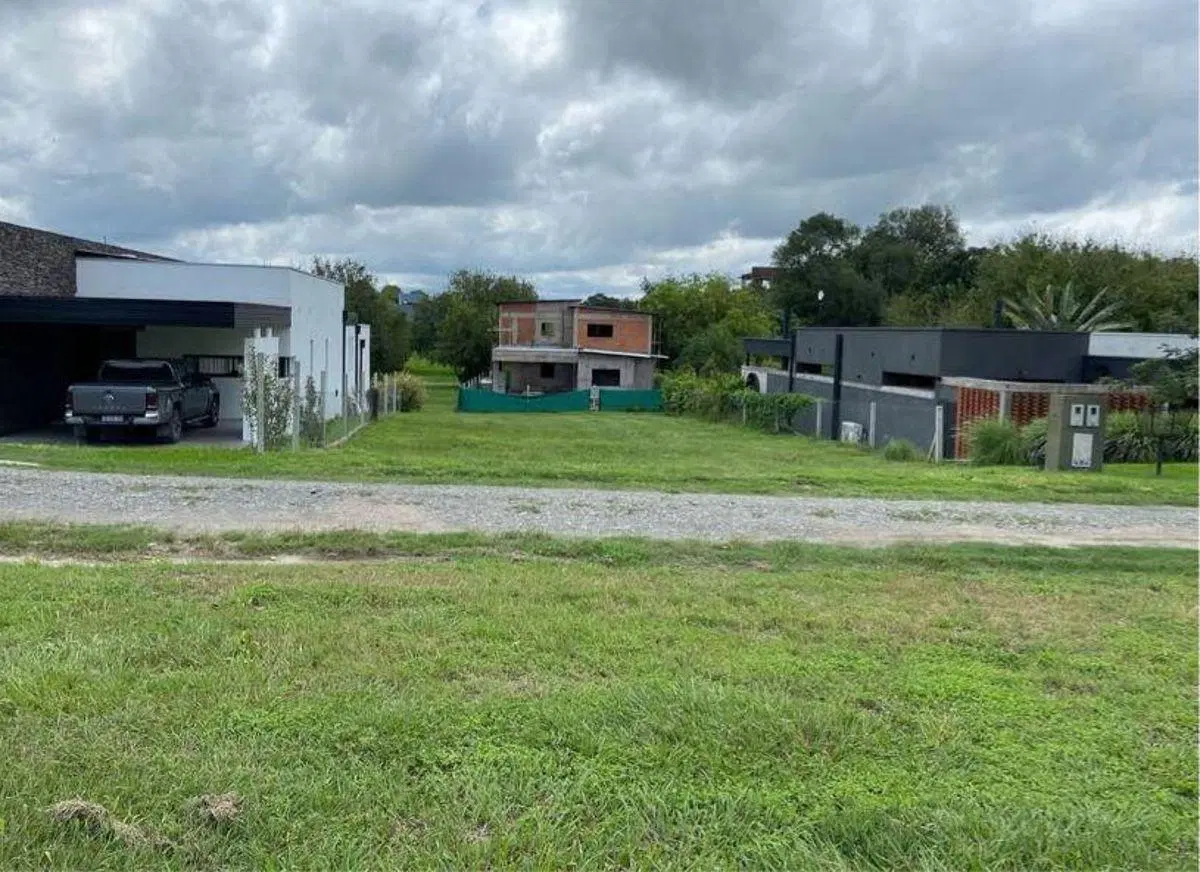 TERRENO EN VENTA LA RESERVA 1 1