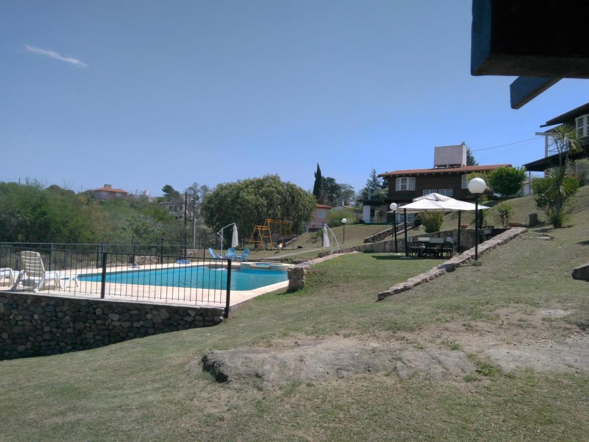 Foto de Cabañas en Complejo Cerrado – 3 Dormitorios – Villa del Lago, imagen 4