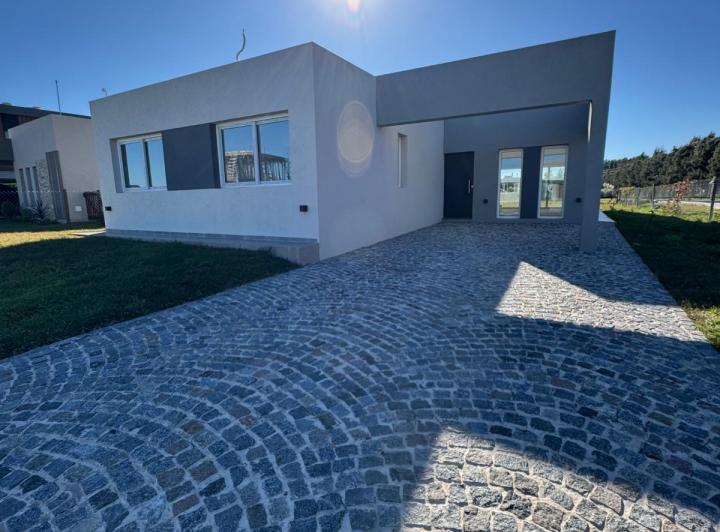 Casa en Venta En Barrio Privado San Felipe 3