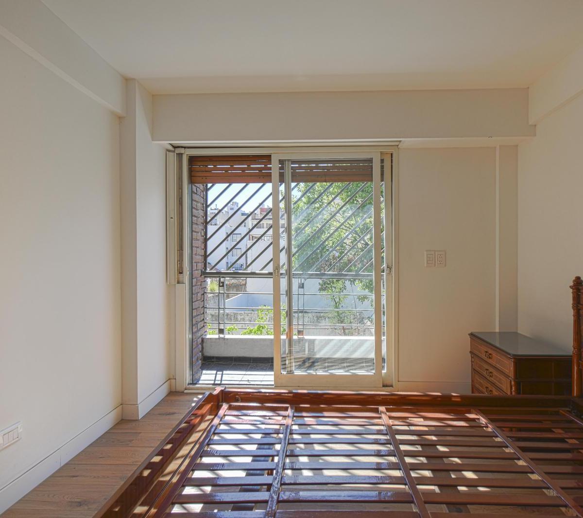 Venta Departamento 4 Ambientes Mas Dependencia Reciclado con Cochera y Balcon Al Frente 3
