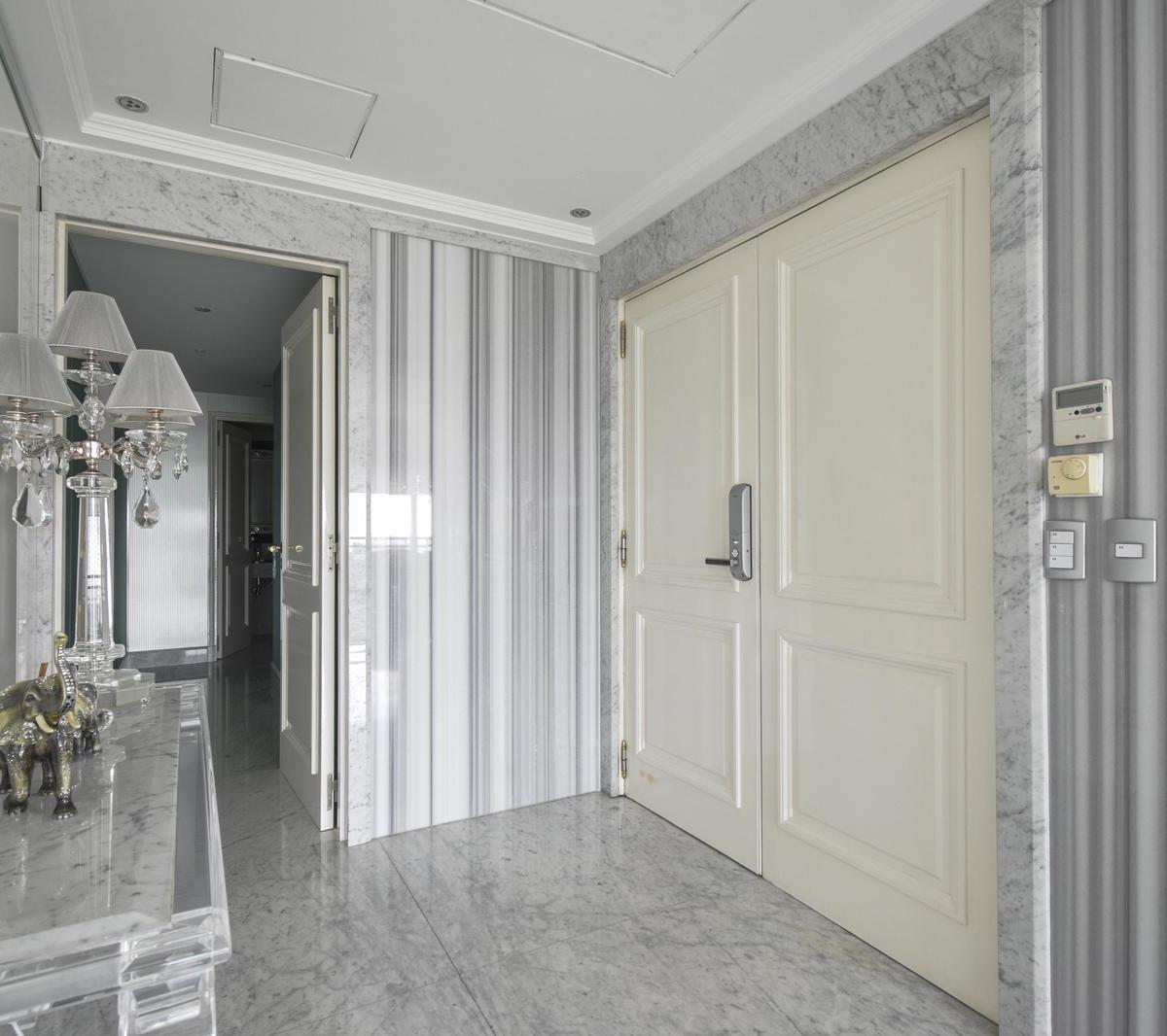 5 Ambientes Chateau Puerto Madero - 2 Cocheras 1 Bauleras - Piso Alto 3