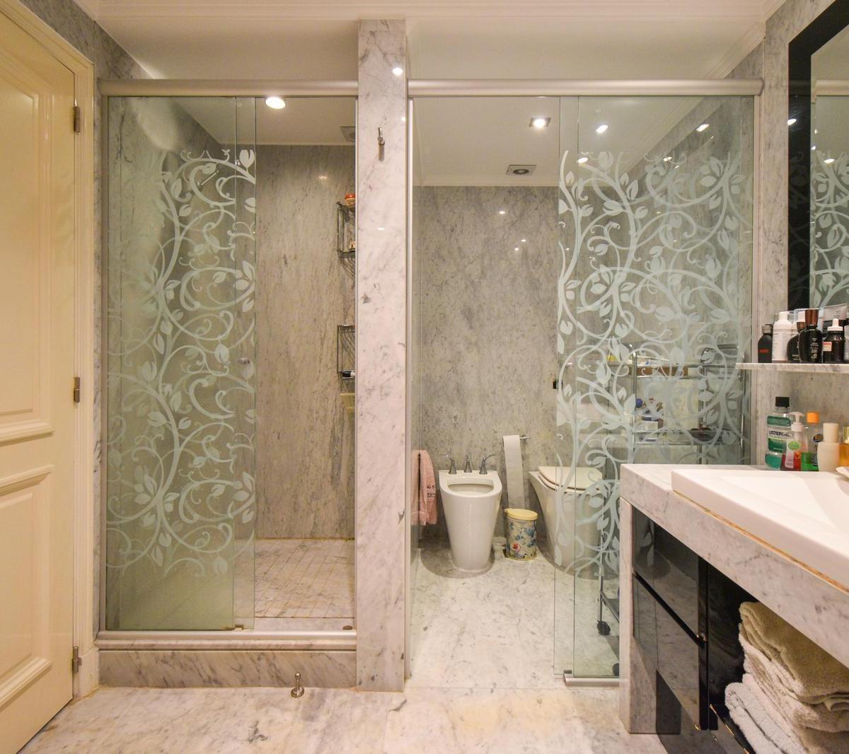 5 Ambientes Chateau Puerto Madero - 2 Cocheras 1 Bauleras - Piso Alto 4
