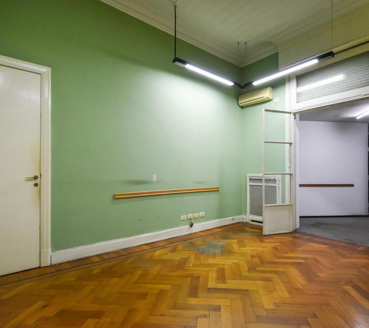 Venta Departamento 3 Ambientes con Cochera en San Nicolás 2