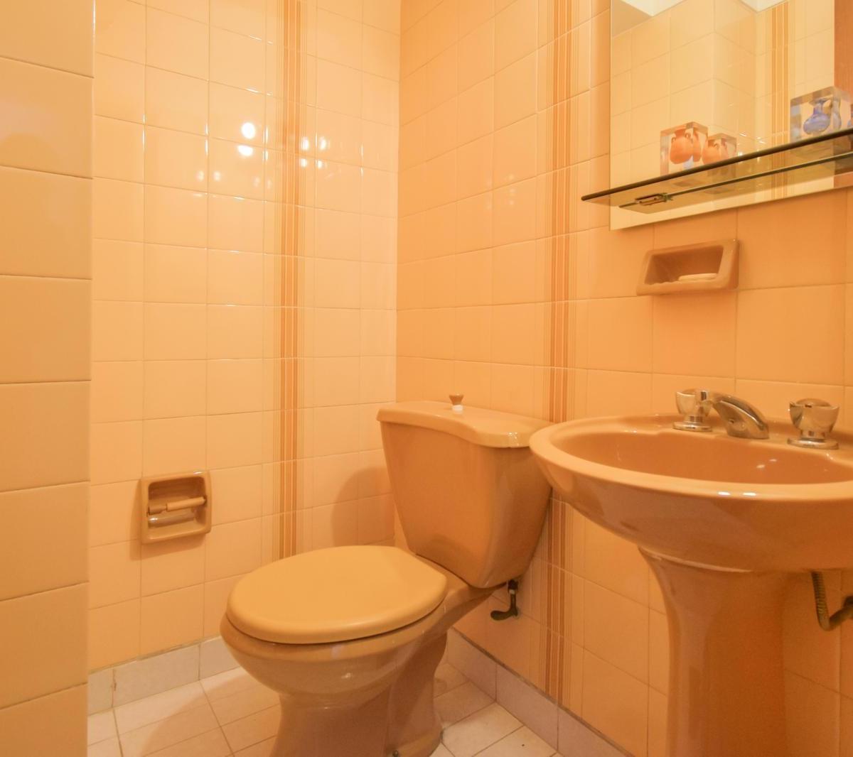Venta Departamento 4 Ambientes con Dependencia en Piso Alto en Caballito 3